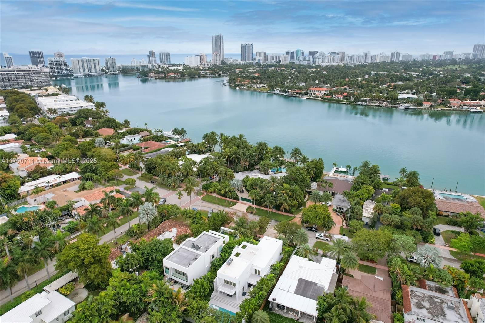 Real estate property located at 1311 Bay Dr, Miami-dade, Ocean Side Sec Of The Isl, Miami Beach, FL
