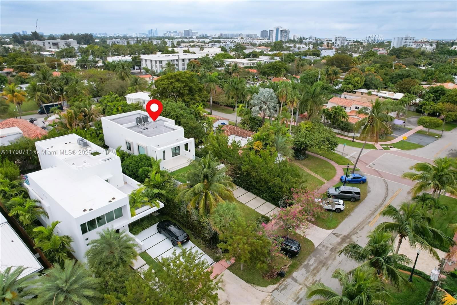 Real estate property located at 1311 Bay Dr, Miami-dade, Ocean Side Sec Of The Isl, Miami Beach, FL