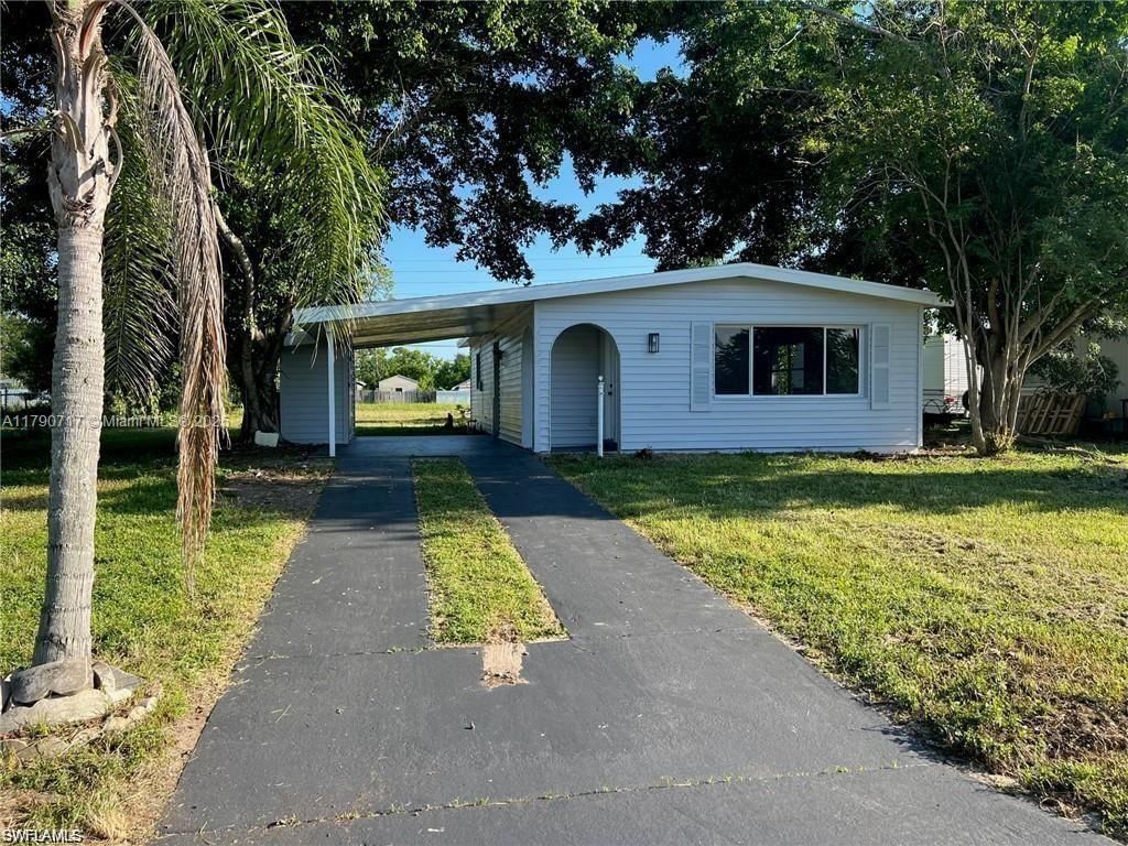 Real estate property located at 1109 Grifford Ave N, Lee, Lehigh Acres, Lehigh Acres, FL