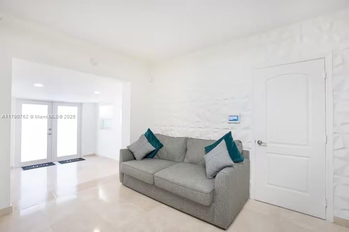 Real estate property located at 17650 19th Ave, Miami-dade, Fulford By Sea Sec A, North Miami Beach, FL