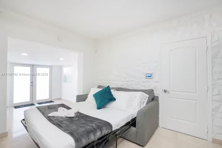 Real estate property located at 17650 19th Ave, Miami-dade, Fulford By Sea Sec A, North Miami Beach, FL
