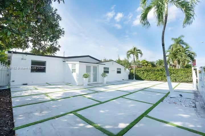 Real estate property located at 17650 19th Ave, Miami-dade, Fulford By Sea Sec A, North Miami Beach, FL