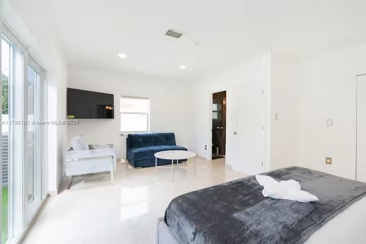 Real estate property located at 17650 19th Ave, Miami-dade, Fulford By Sea Sec A, North Miami Beach, FL