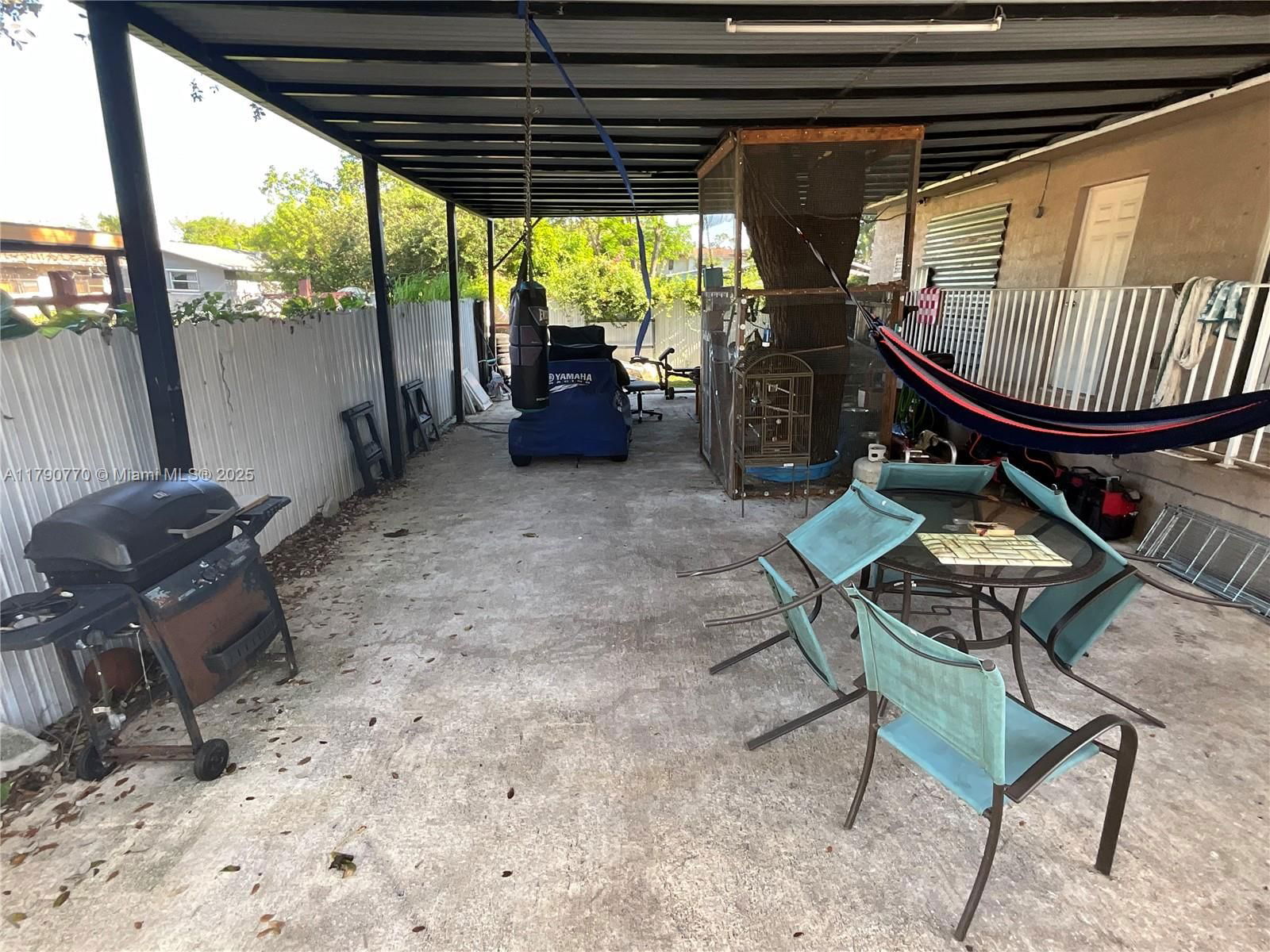 Real estate property located at 8297 12th Pl, Miami-dade, Crescent Heights, Miami, FL