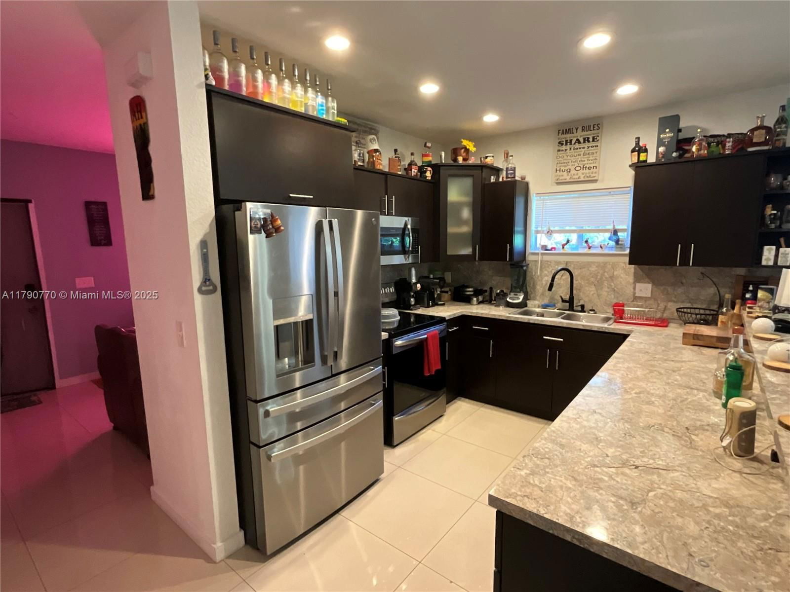 Real estate property located at 8297 12th Pl, Miami-dade, Crescent Heights, Miami, FL