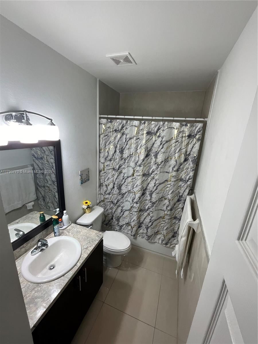 Real estate property located at 8297 12th Pl, Miami-dade, Crescent Heights, Miami, FL