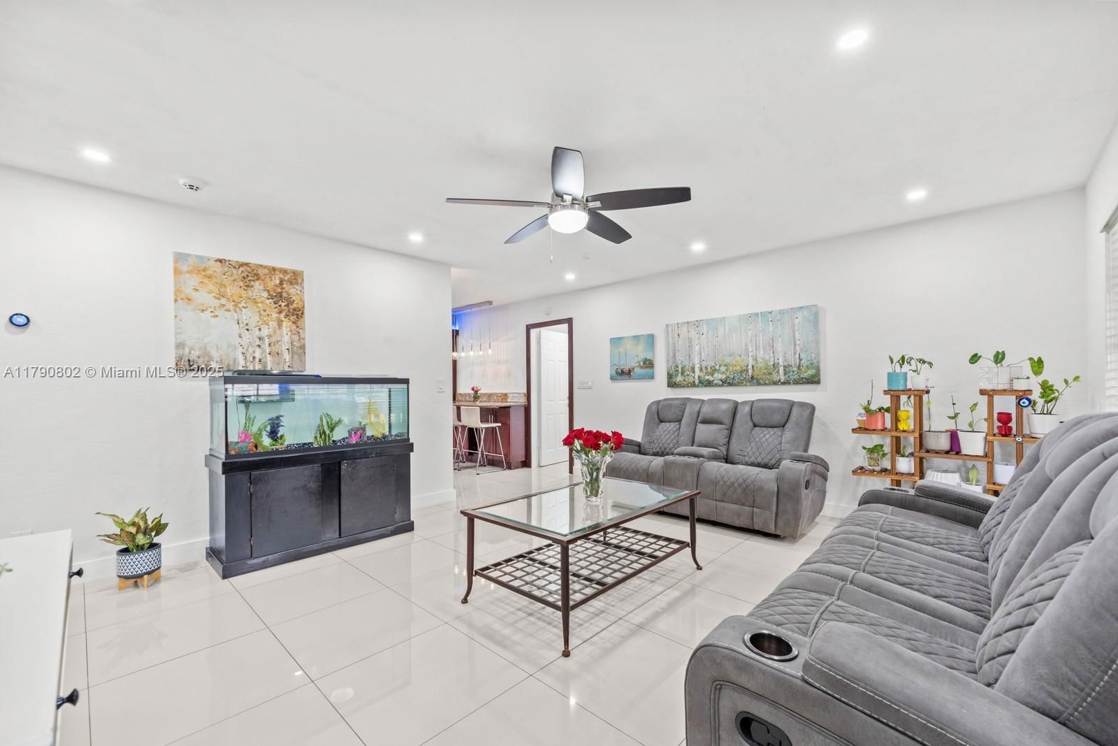 Real estate property located at 6800 26th St, Broward, Palm Lane Homes In Mirama, Miramar, FL