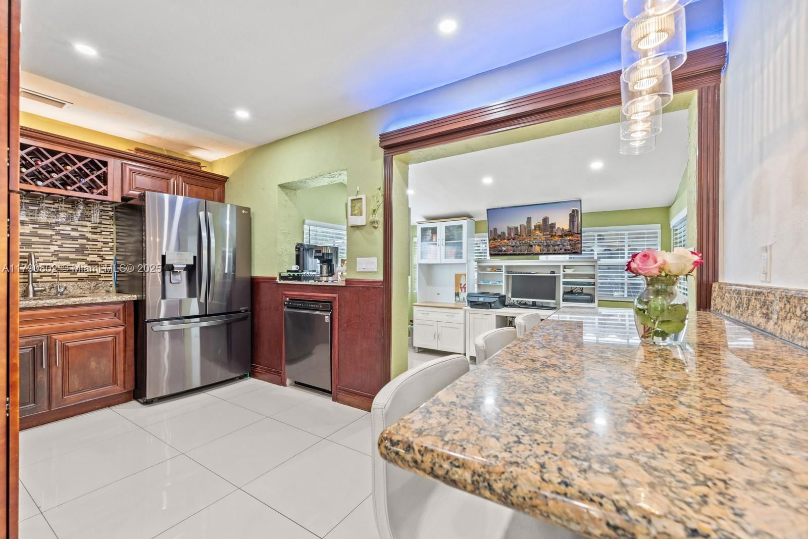 Real estate property located at 6800 26th St, Broward, Palm Lane Homes In Mirama, Miramar, FL