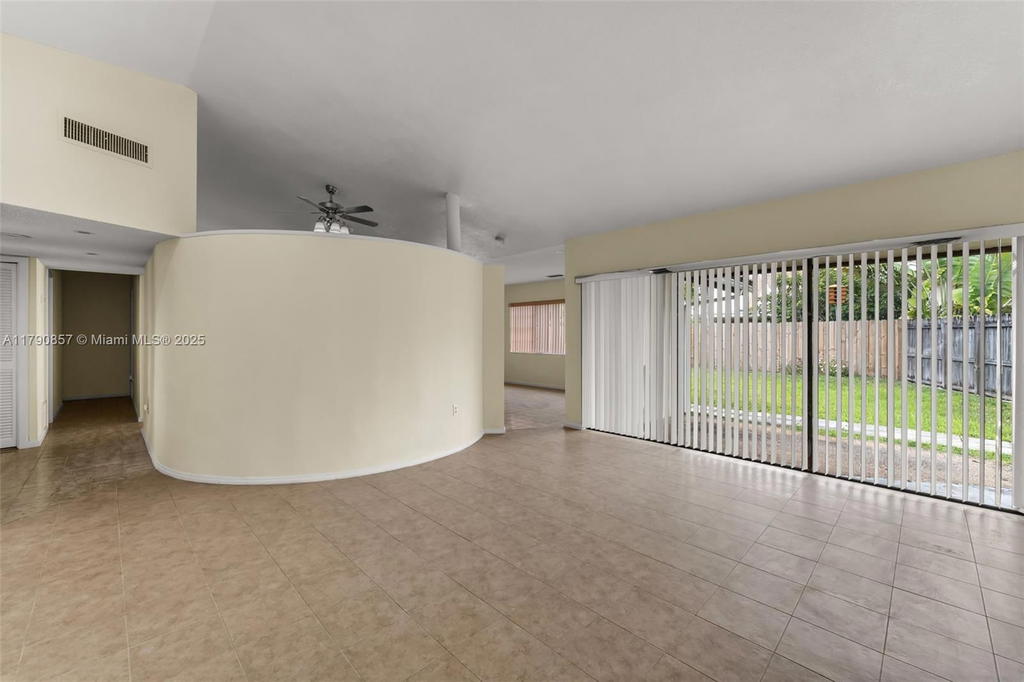 Real estate property located at 9130 101st Ave, Miami-dade, Kendale Country Club Ests, Miami, FL