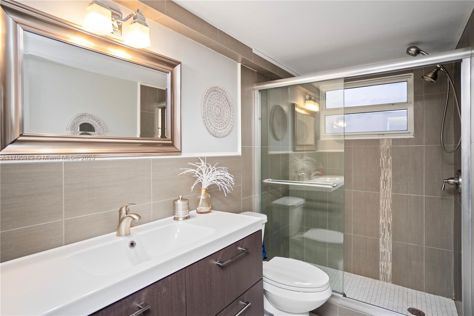 Real estate property located at 901 Surf Rd #603, Broward, Andoric Apts Co-op, Hollywood, FL