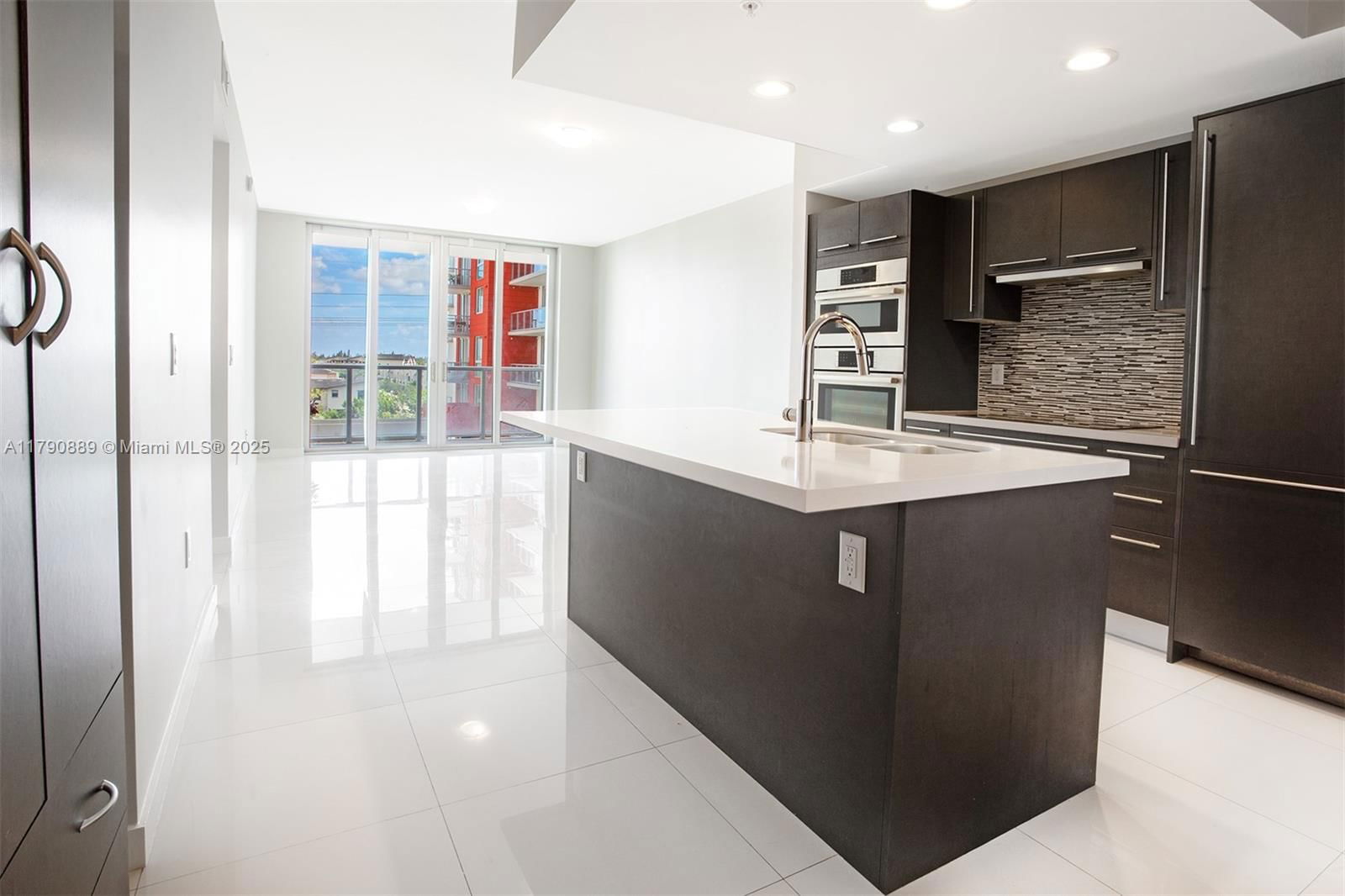 Real estate property located at 7825 107th Ave #417, Miami-dade, Midtown At Doral, Doral, FL