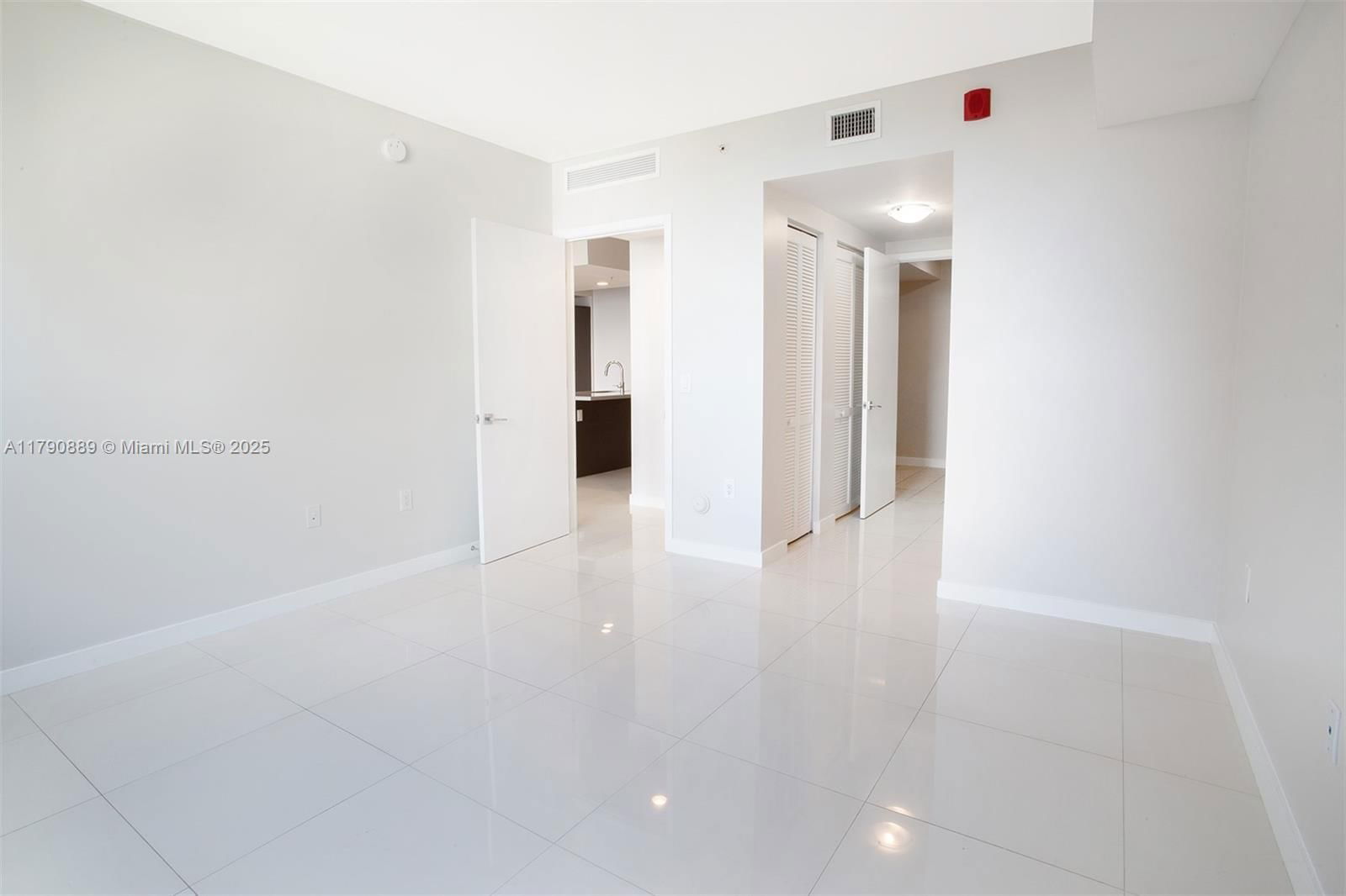 Real estate property located at 7825 107th Ave #417, Miami-dade, Midtown At Doral, Doral, FL