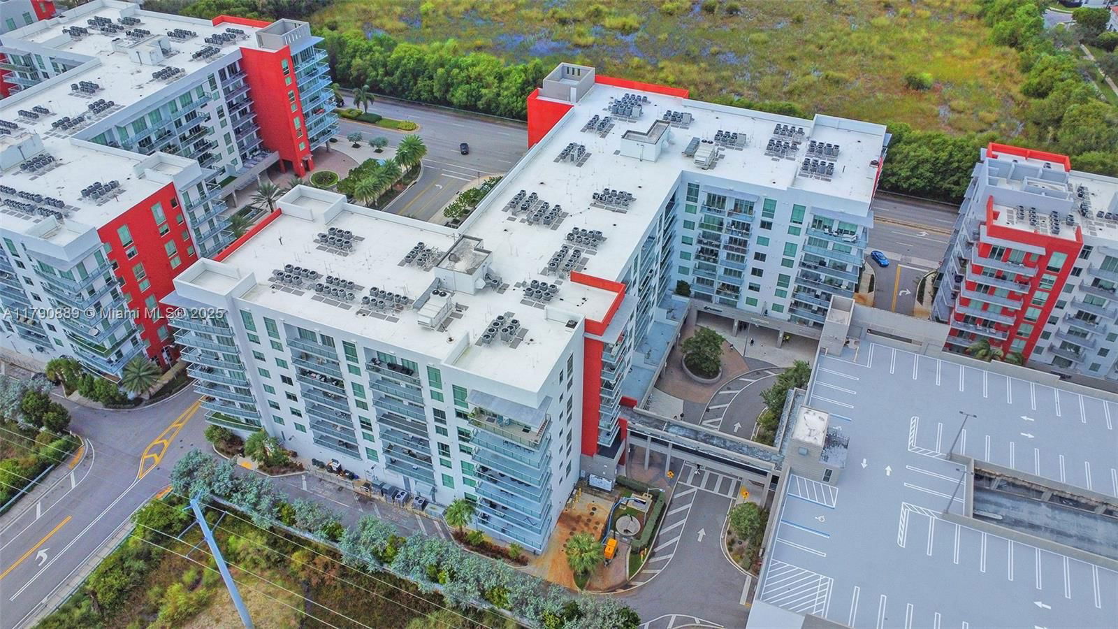Real estate property located at 7825 107th Ave #417, Miami-dade, Midtown At Doral, Doral, FL