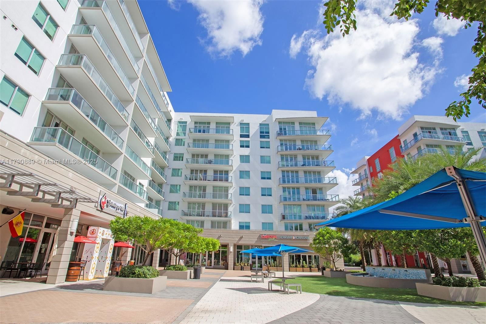 Real estate property located at 7825 107th Ave #417, Miami-dade, Midtown At Doral, Doral, FL