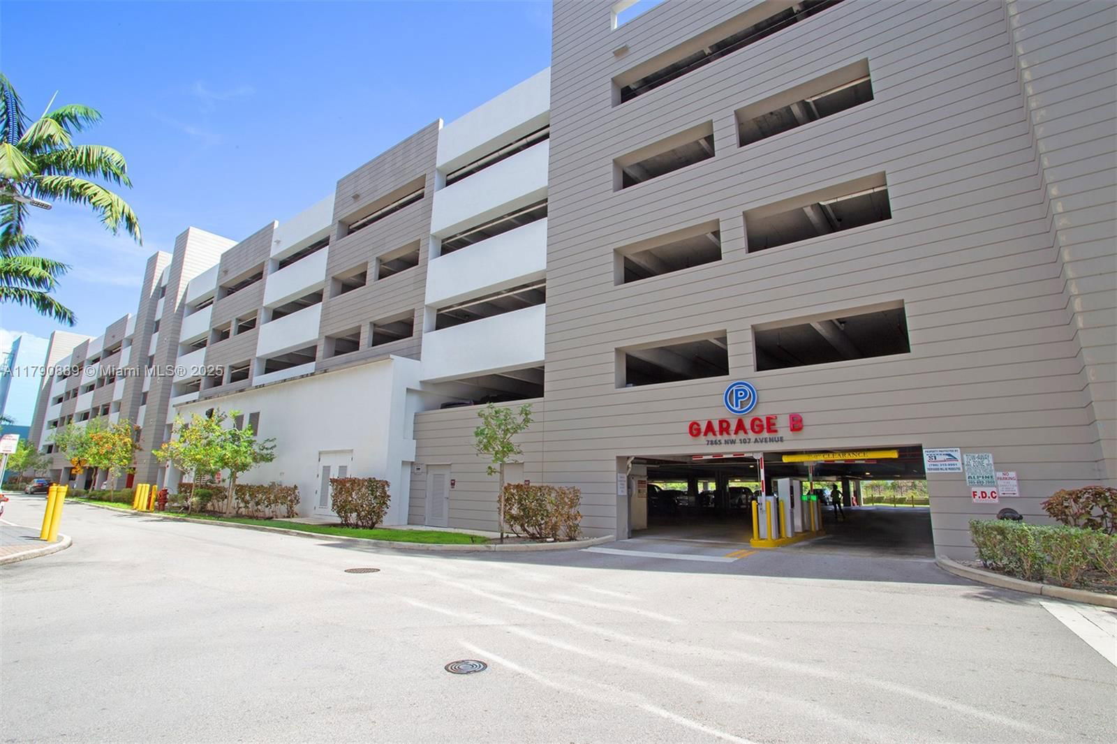 Real estate property located at 7825 107th Ave #417, Miami-dade, Midtown At Doral, Doral, FL