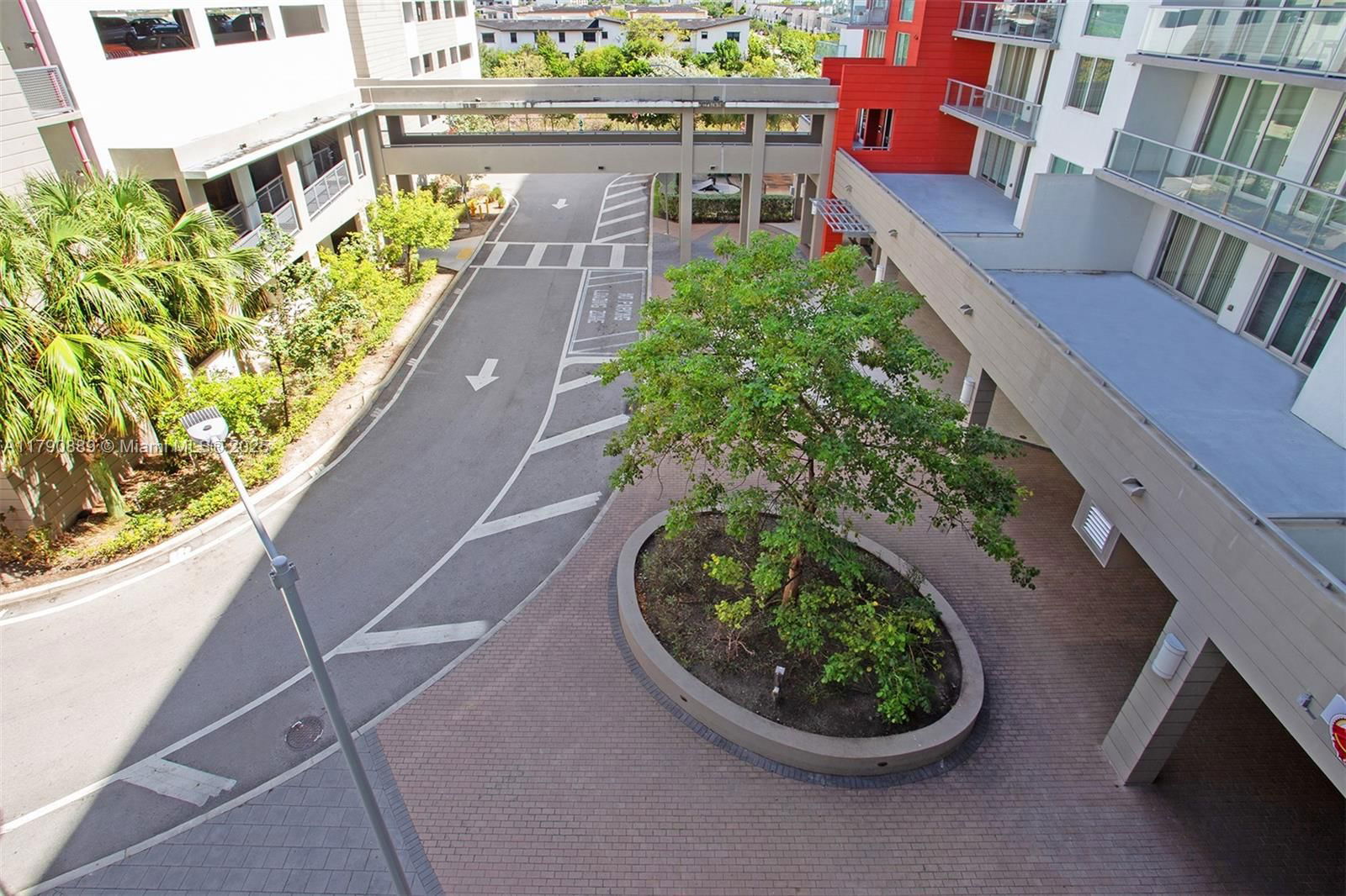 Real estate property located at 7825 107th Ave #417, Miami-dade, Midtown At Doral, Doral, FL