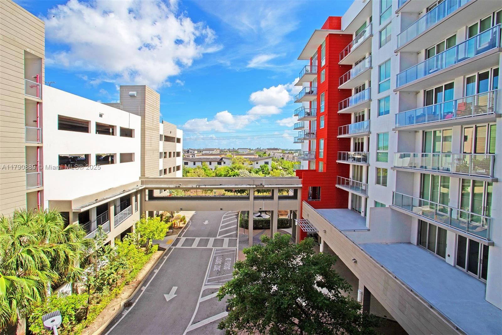Real estate property located at 7825 107th Ave #417, Miami-dade, Midtown At Doral, Doral, FL