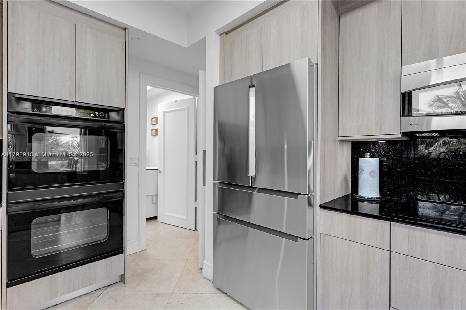 Real estate property located at 727 Crandon Blvd #401, Miami-dade, The Ocean Club, Key Biscayne, FL
