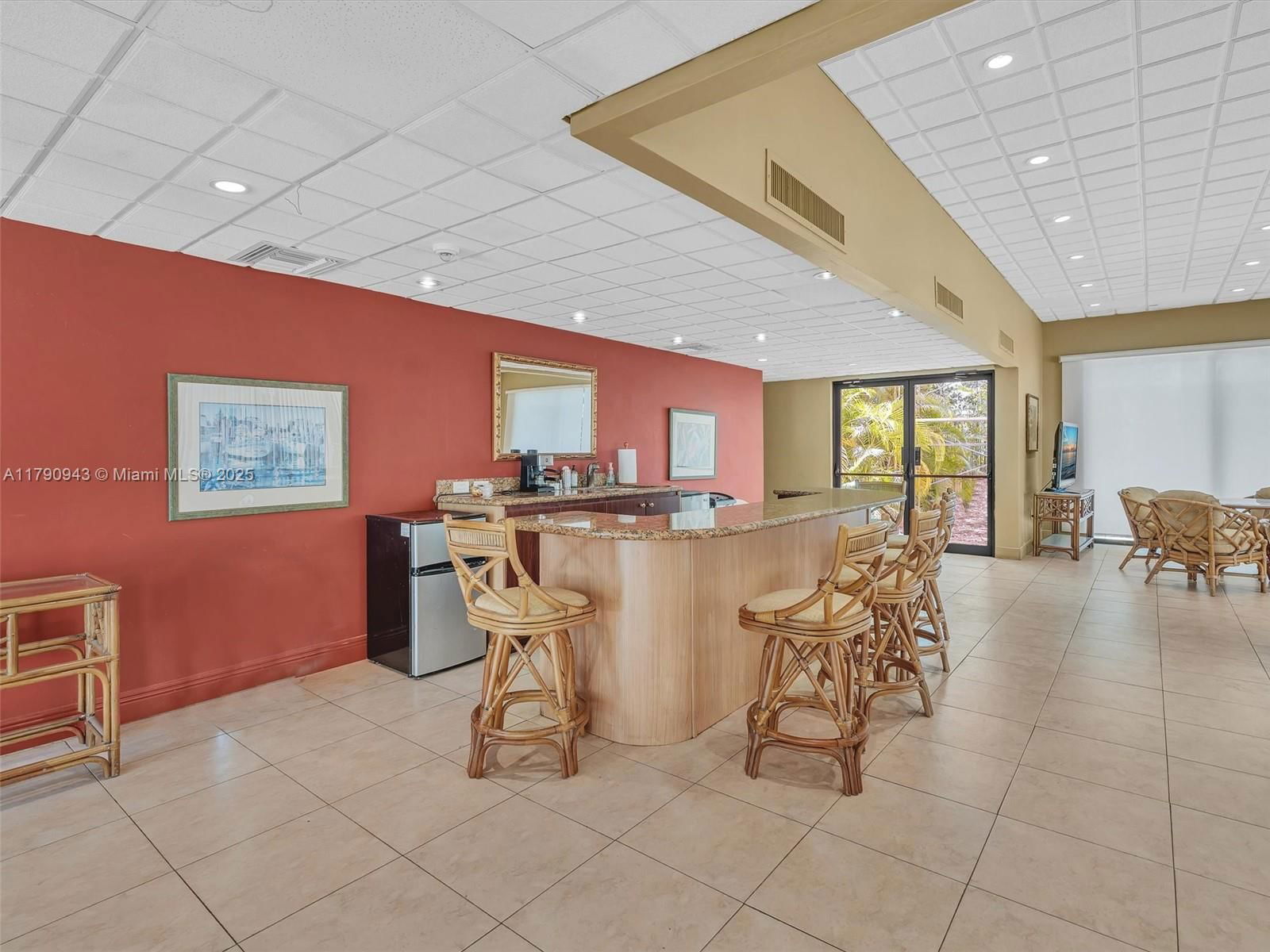 Real estate property located at 2400 Brickell Ave #306D, Miami-dade, Brickell Forest Condo, Miami, FL