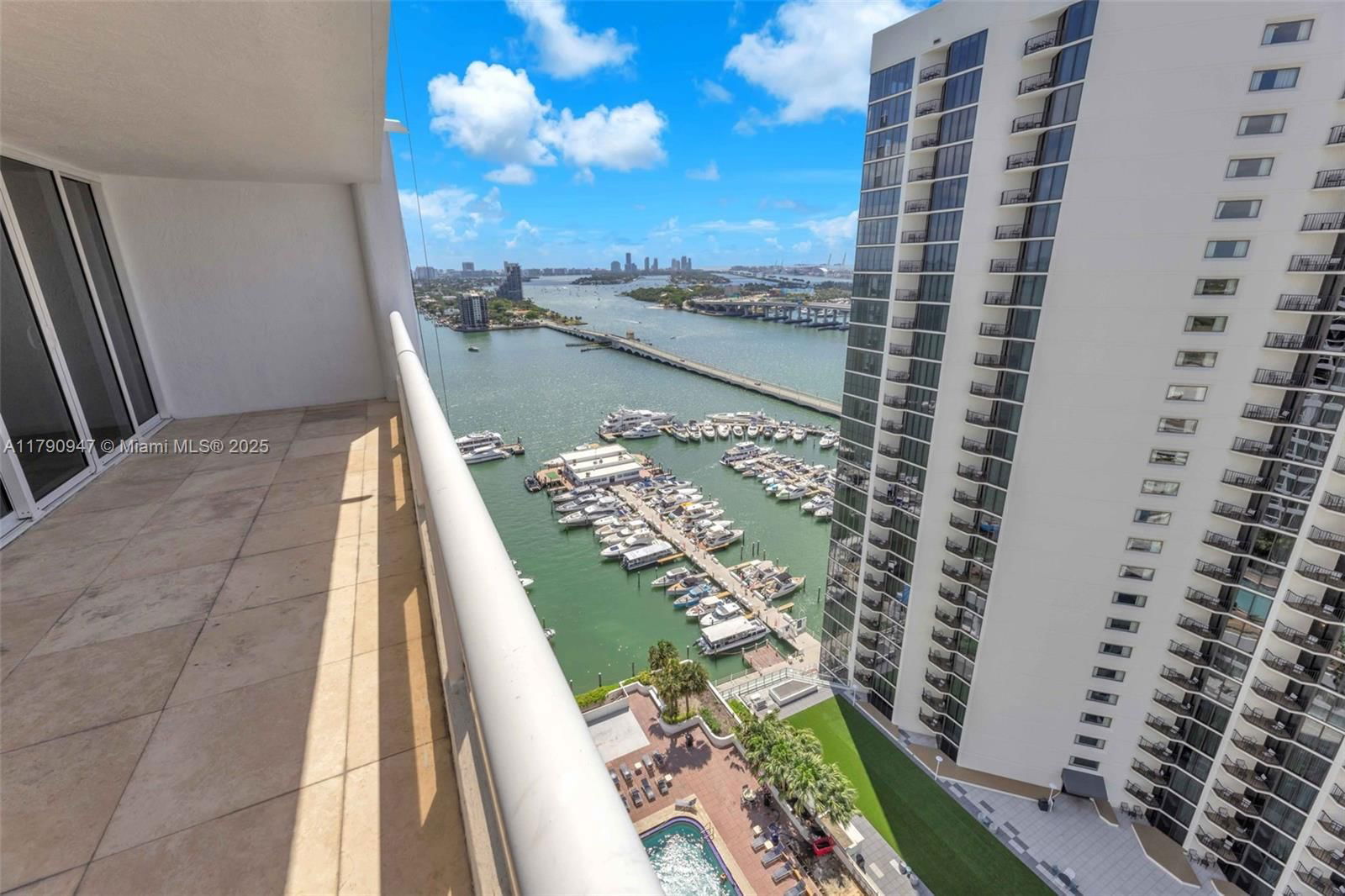 Real estate property located at 1717 Bayshore Dr A-3144, Miami-dade, Venetia Condo, Miami, FL
