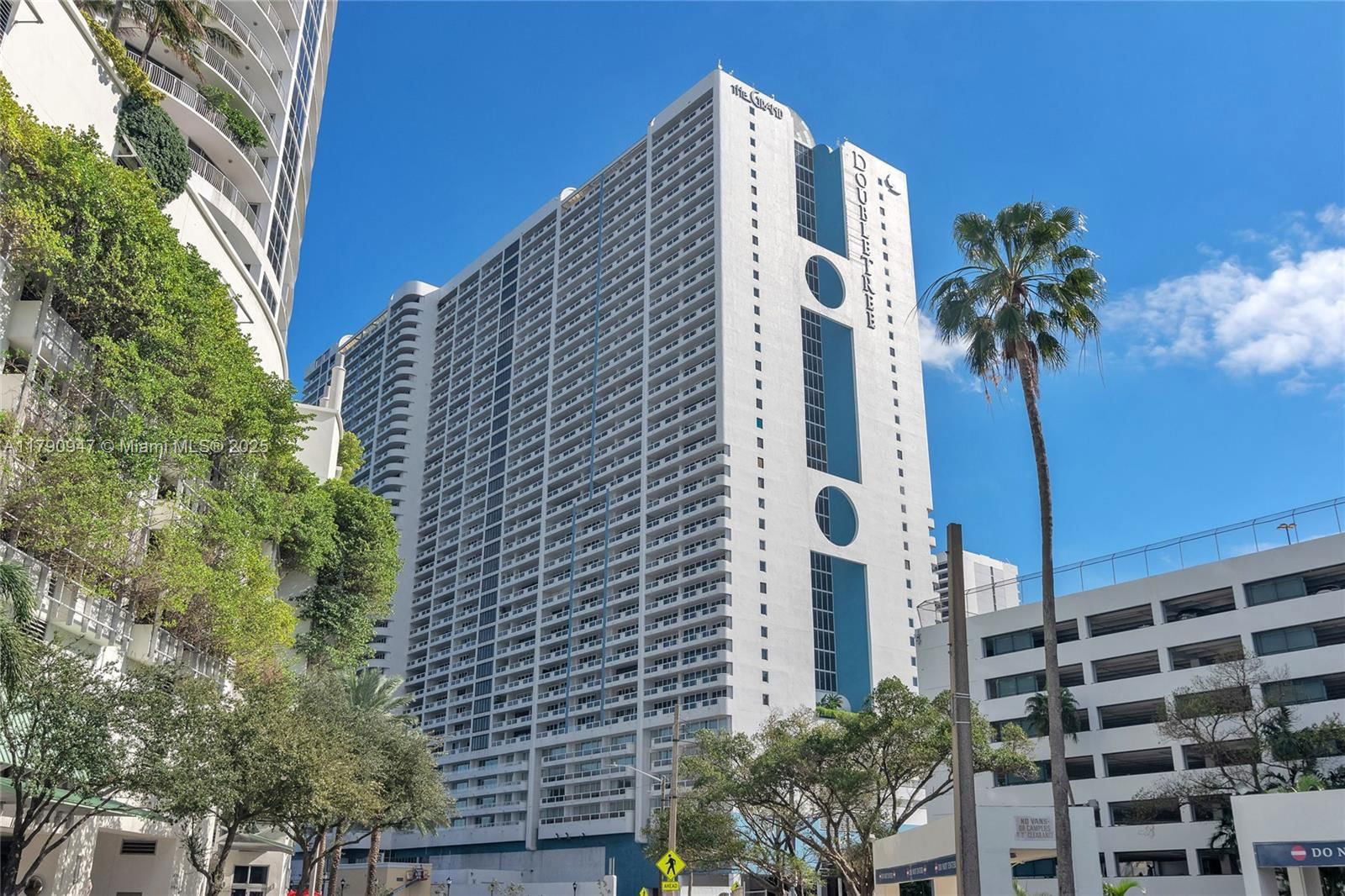 Real estate property located at 1717 Bayshore Dr A-3144, Miami-dade, Venetia Condo, Miami, FL