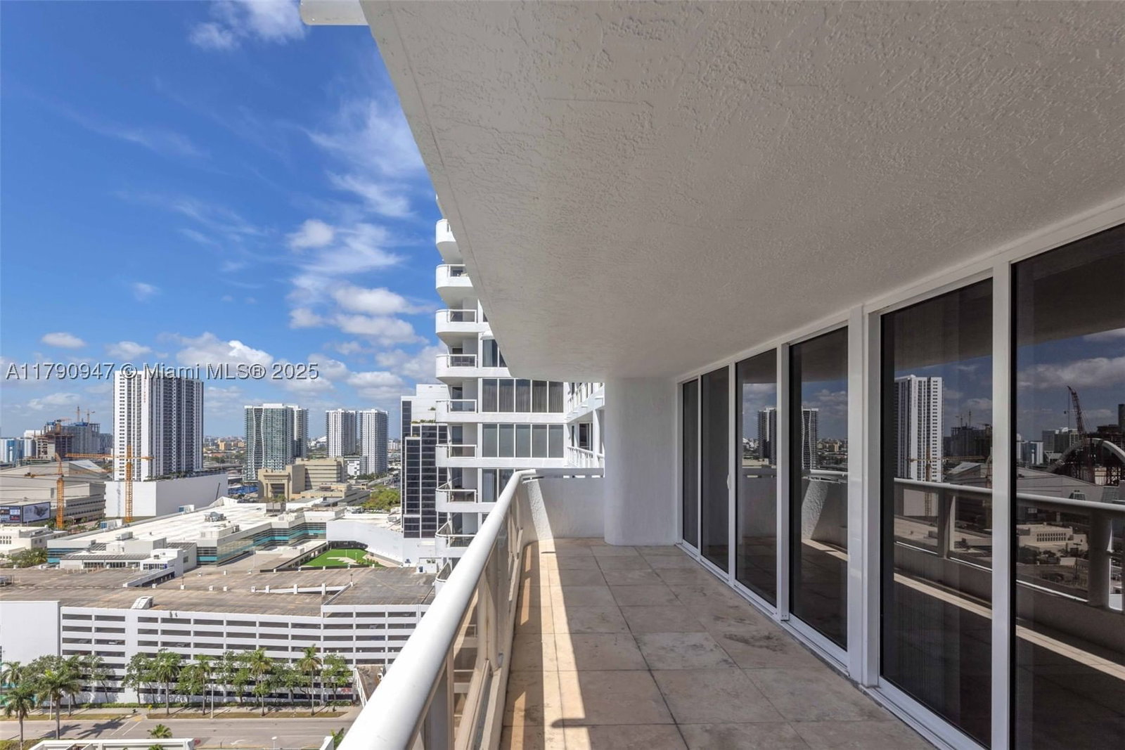 Real estate property located at 1717 Bayshore Dr A-3144, Miami-dade, Venetia Condo, Miami, FL