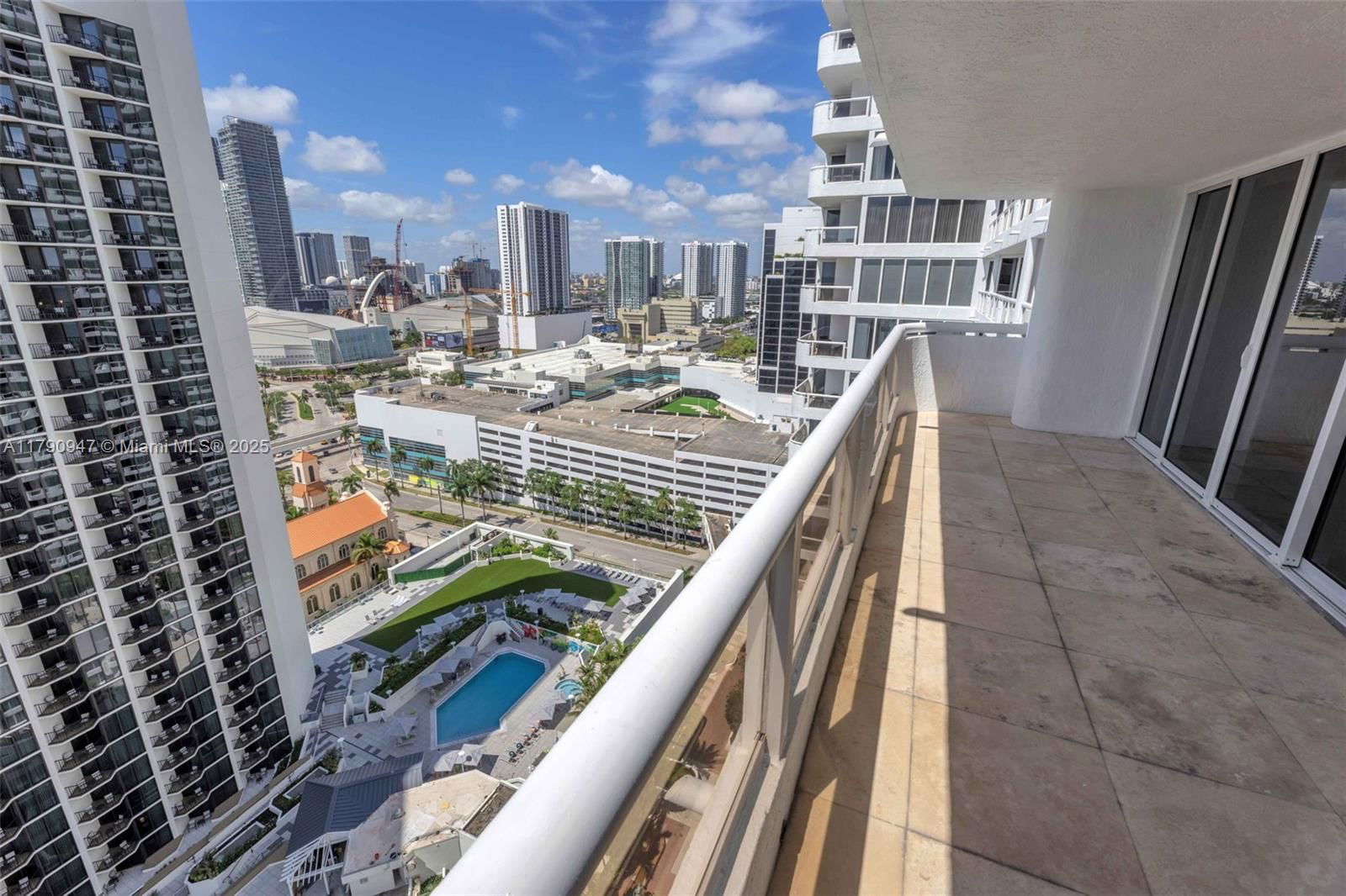 Real estate property located at 1717 Bayshore Dr A-3144, Miami-dade, Venetia Condo, Miami, FL