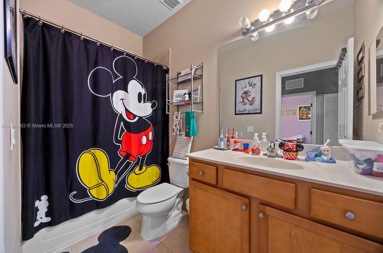Real estate property located at 3427 89th Ter, Miami-dade, Bellagio, Hialeah, FL