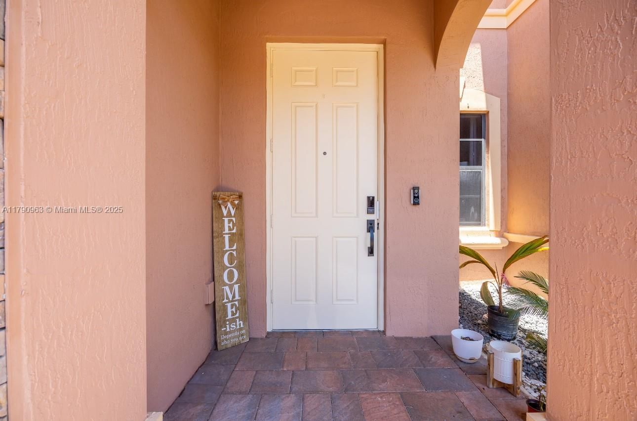 Real estate property located at 3427 89th Ter, Miami-dade, Bellagio, Hialeah, FL