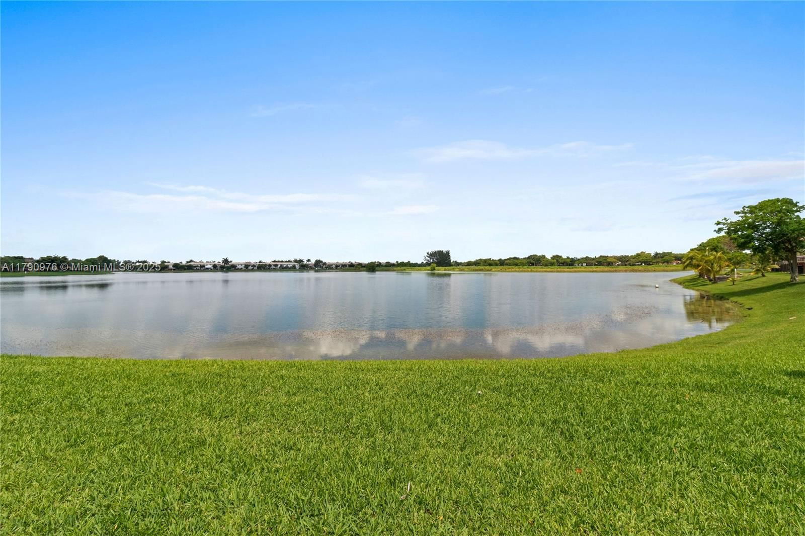 Real estate property located at 22364 89th Path, Miami-dade, Lakes By The Bay Gee, Cutler Bay, FL