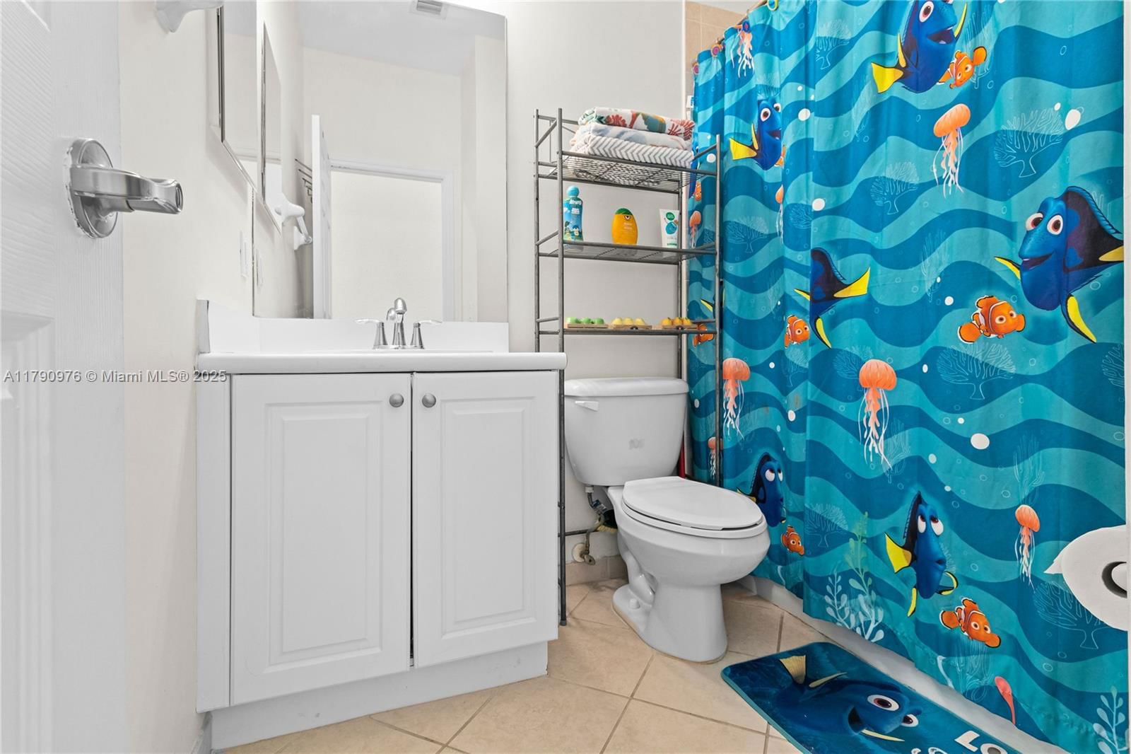 Real estate property located at 22364 89th Path, Miami-dade, Lakes By The Bay Gee, Cutler Bay, FL