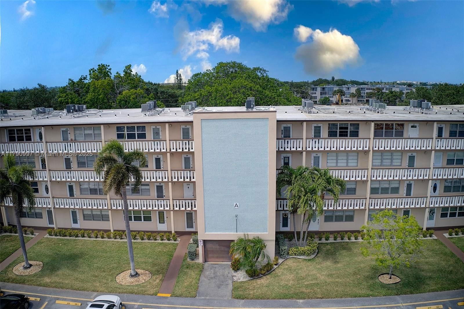 Real estate property located at 408 Southampton A #408, Palm Beach, Southampton Condo, West Palm Beach, FL
