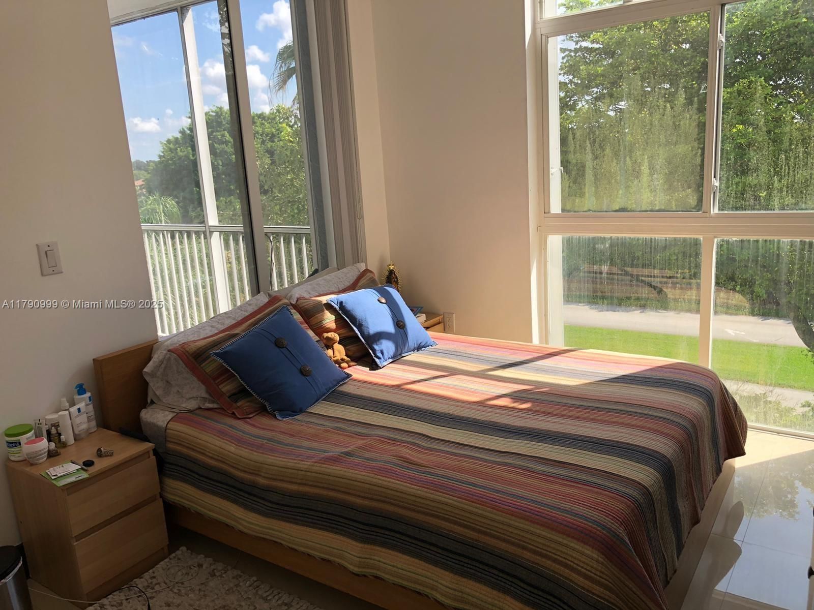 Real estate property located at 9725 52nd St #407, Miami-dade, Doral House Condo No 3, Doral, FL