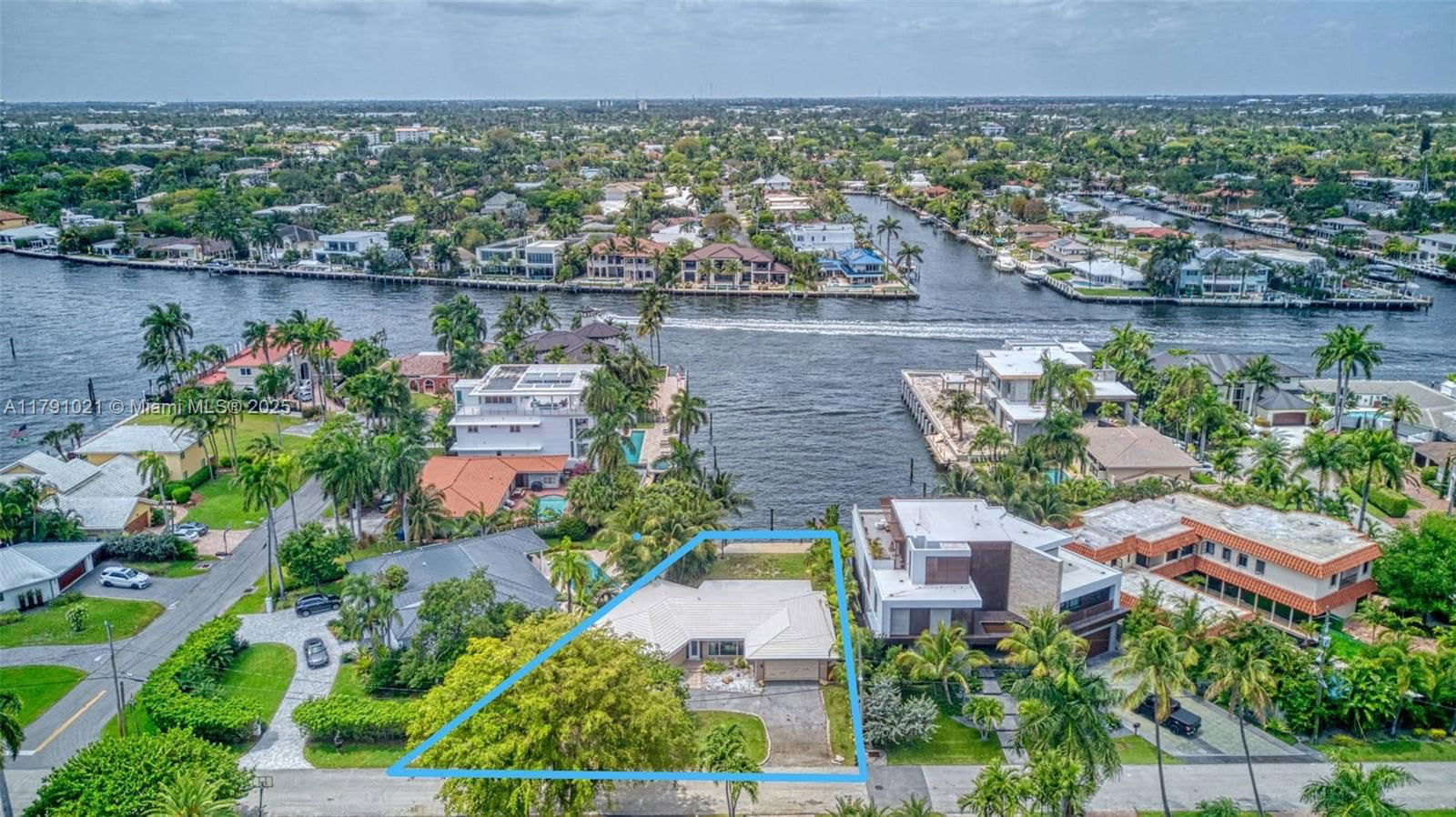 Real estate property located at 2019 31st Ave, Broward, Lauderdale Beach Ext, Fort Lauderdale, FL