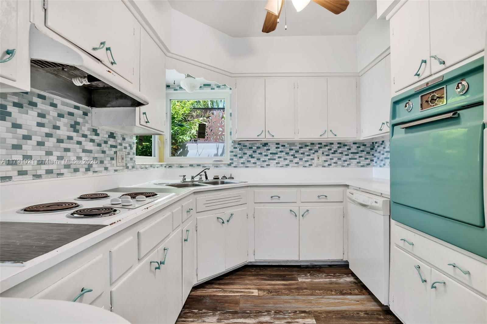 Real estate property located at 2019 31st Ave, Broward, Lauderdale Beach Ext, Fort Lauderdale, FL