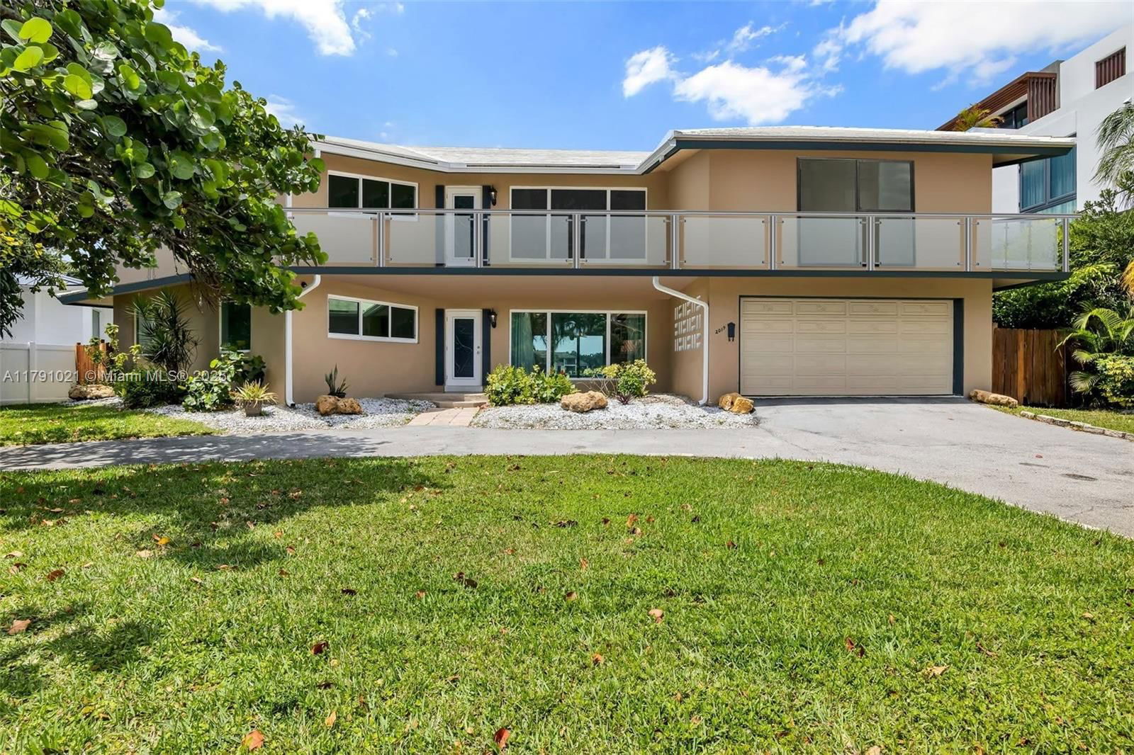 Real estate property located at 2019 31st Ave, Broward, Lauderdale Beach Ext, Fort Lauderdale, FL