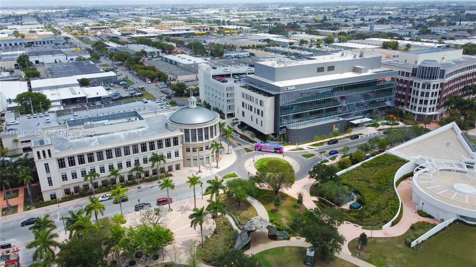 Real estate property located at 5300 Paseo Blvd #1807, Miami-dade, 5300 Paseo Condo, Doral, FL