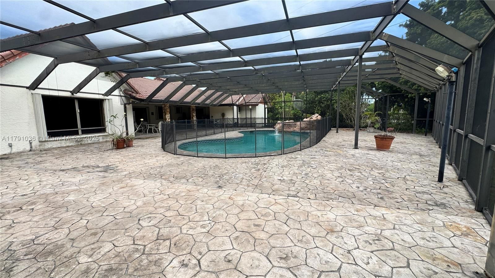 Real estate property located at 7850 83rd Ct, Miami-dade, Kings Creek North Sec 2, Miami, FL
