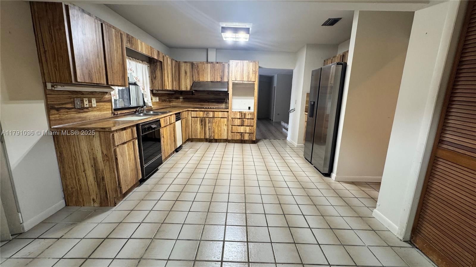 Real estate property located at 7850 83rd Ct, Miami-dade, Kings Creek North Sec 2, Miami, FL