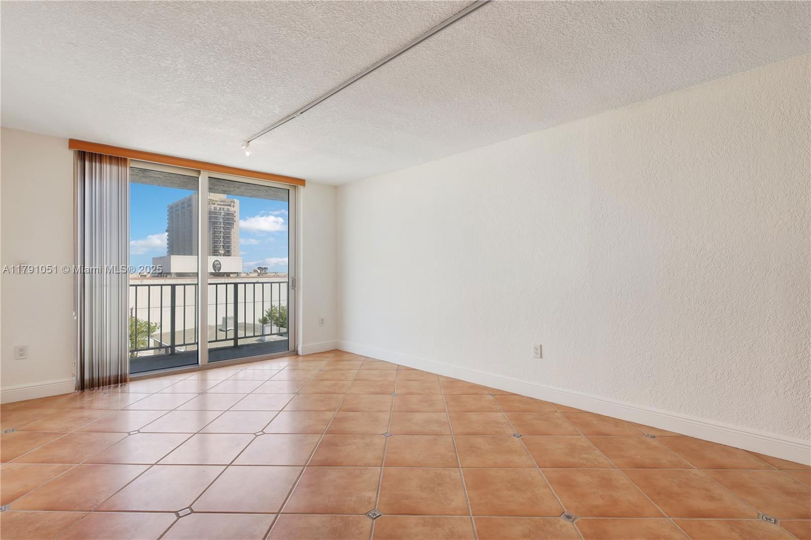 Real estate property located at 6801 Indian Creek Dr #602, Miami-dade, Boston Plaza Condo, Miami Beach, FL