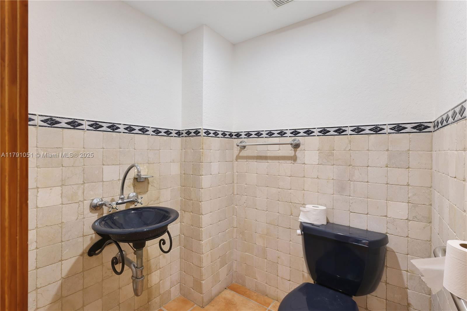 Real estate property located at 6801 Indian Creek Dr #602, Miami-dade, Boston Plaza Condo, Miami Beach, FL