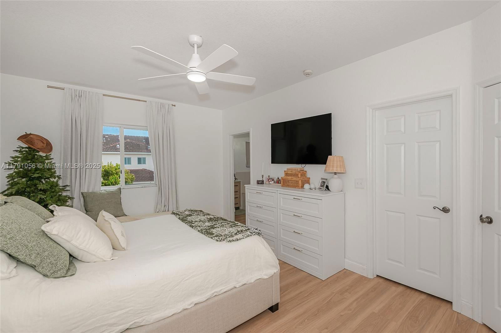 Real estate property located at 1966 23rd Ter, Miami-dade, Towngate North, Homestead, FL
