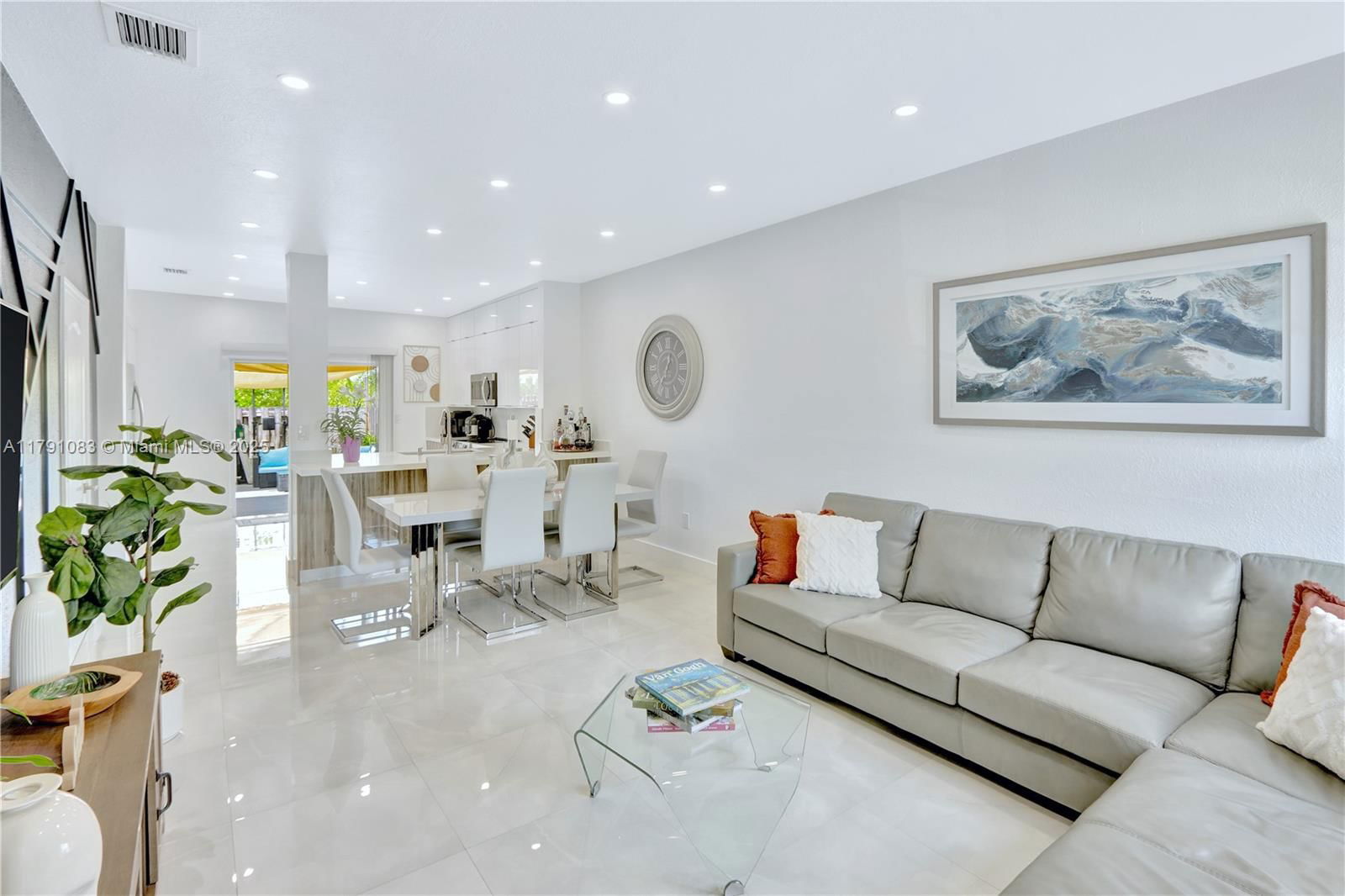 Real estate property located at 16922 138th Ct, Miami-dade, Cazadores Sub North, Miami, FL