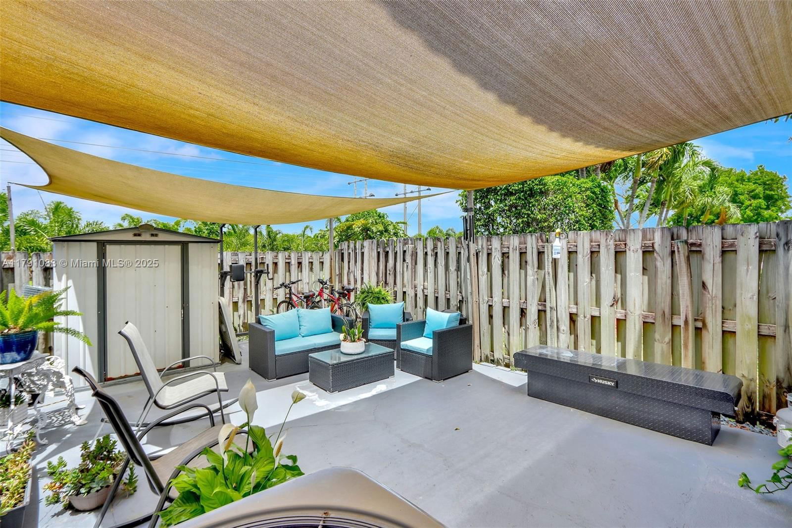 Real estate property located at 16922 138th Ct, Miami-dade, Cazadores Sub North, Miami, FL