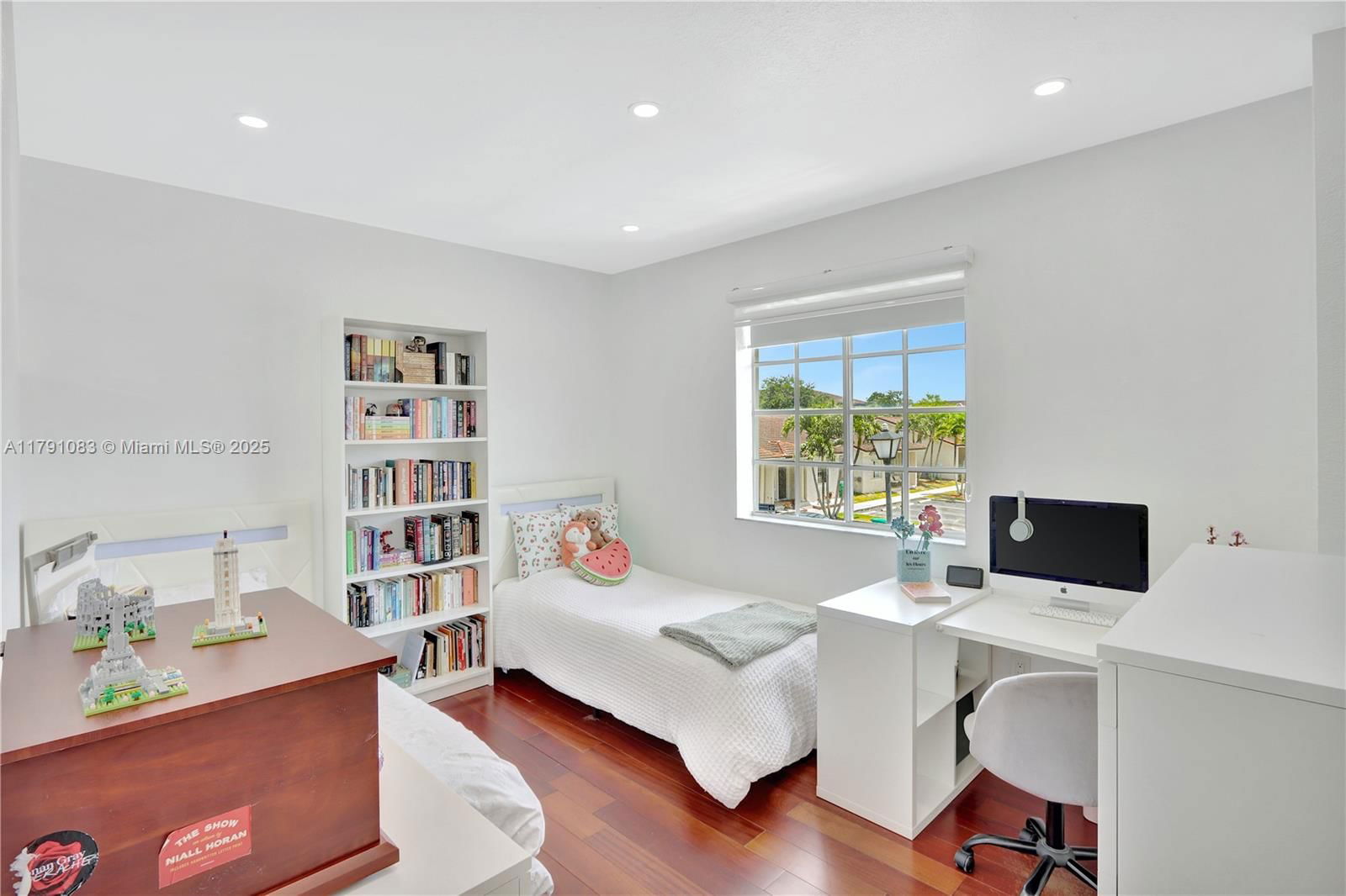 Real estate property located at 16922 138th Ct, Miami-dade, Cazadores Sub North, Miami, FL
