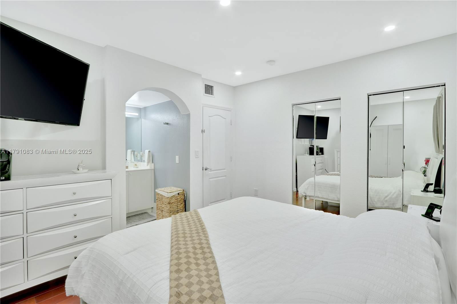 Real estate property located at 16922 138th Ct, Miami-dade, Cazadores Sub North, Miami, FL