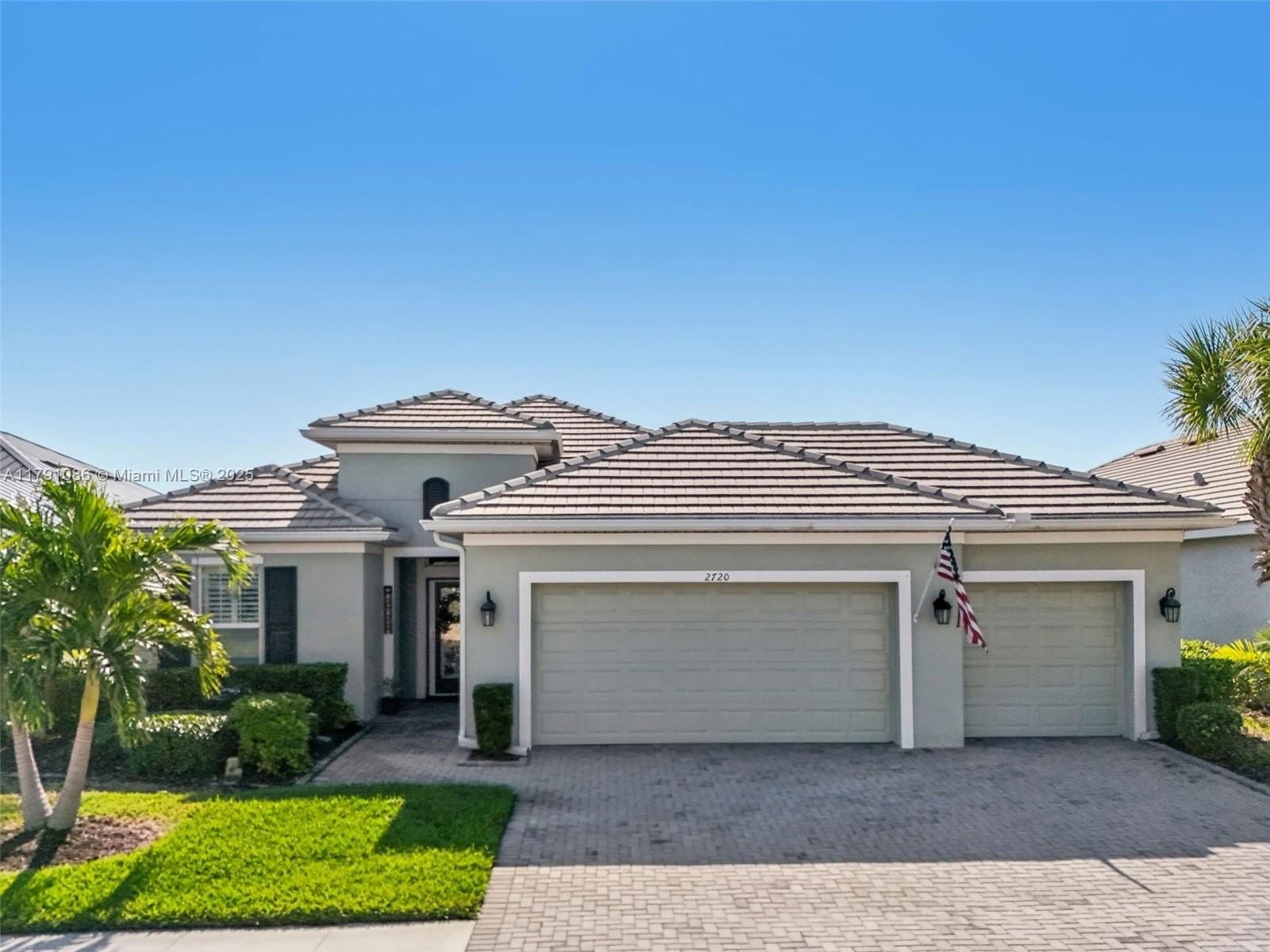 Real estate property located at 2720 Lambay Ct, Lee, Sandoval, Cape Coral, FL