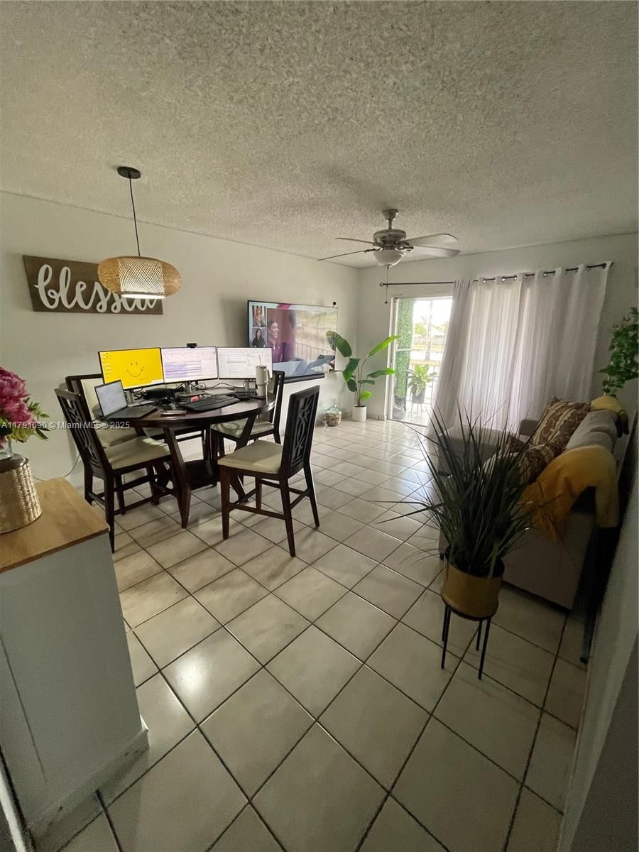 Real estate property located at 9520 8th St #211, Miami-dade, La Fuente Condo, Miami, FL
