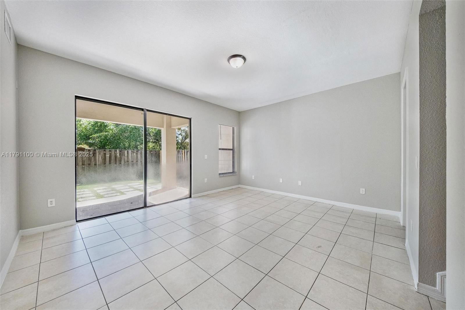 Real estate property located at 8904 229th St, Miami-dade, Trellis At Bayshore, Cutler Bay, FL