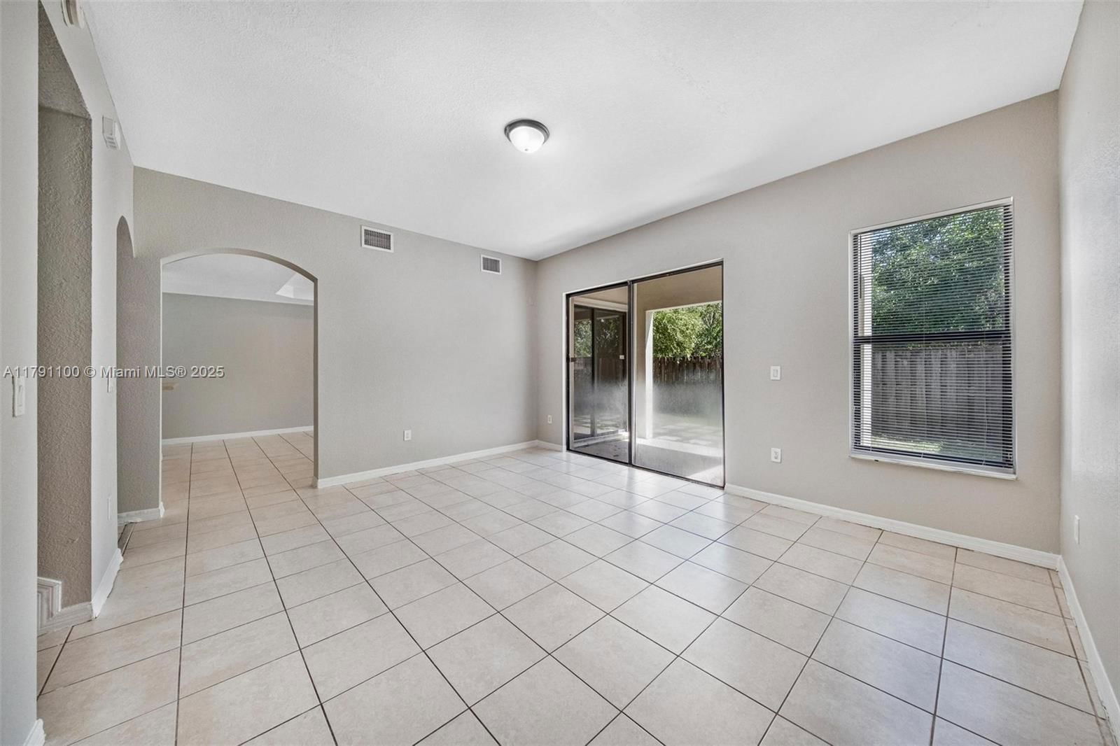 Real estate property located at 8904 229th St, Miami-dade, Trellis At Bayshore, Cutler Bay, FL